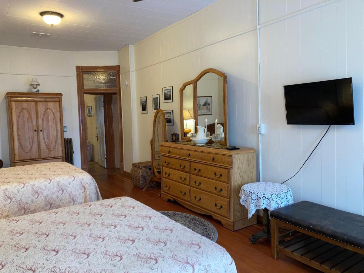 Historic Capitol Hotel Vacation Suites Downtown Buffalo Buitenkant foto