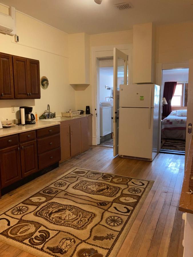Historic Capitol Hotel Vacation Suites Downtown Buffalo Buitenkant foto